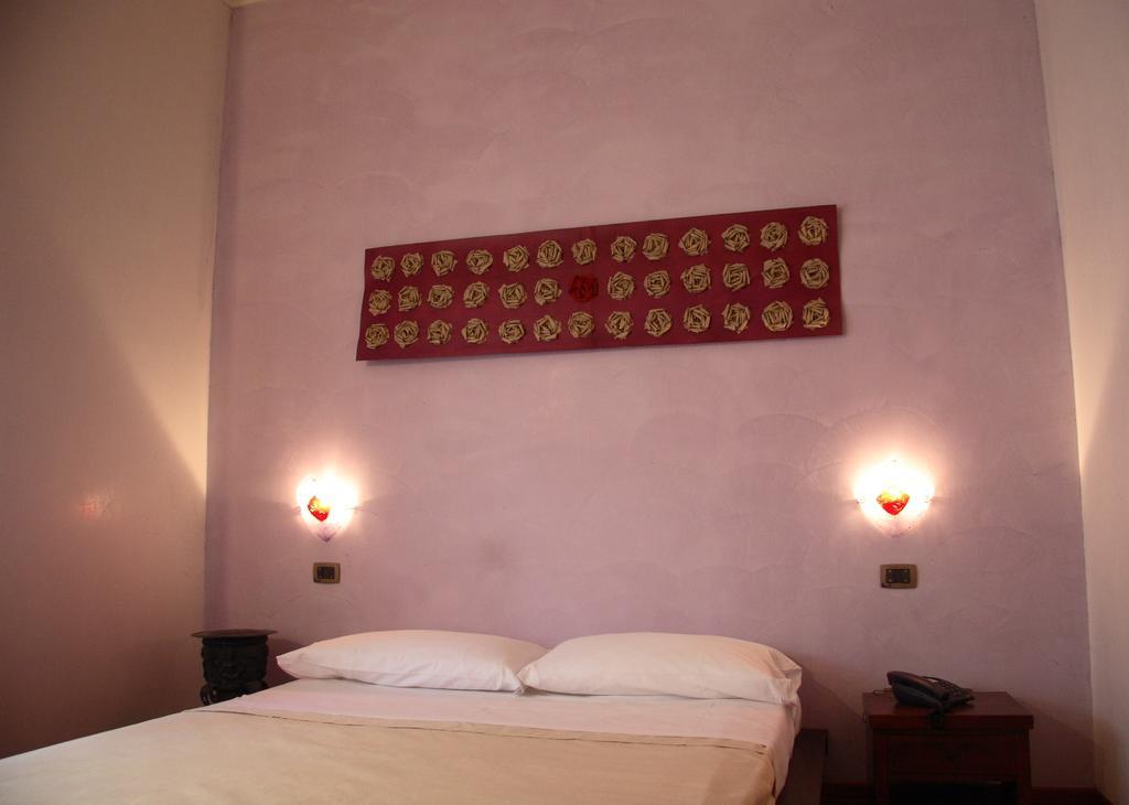 Casa Dei Mercanti Town House Lecce Zimmer foto