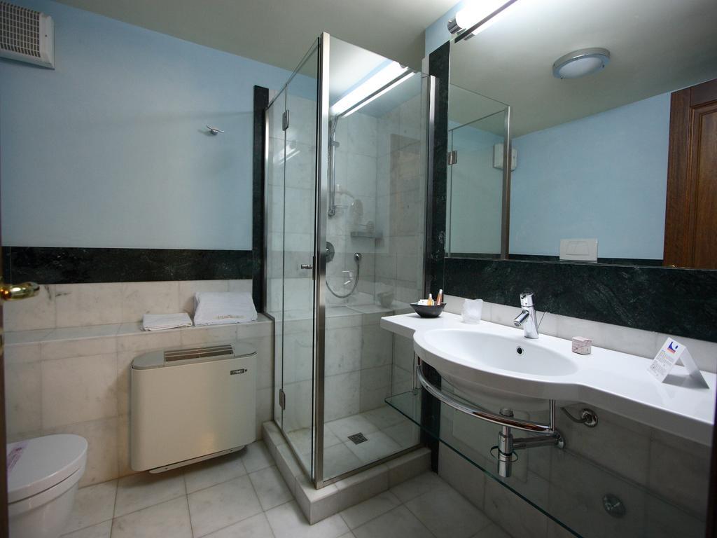 Casa Dei Mercanti Town House Lecce Zimmer foto