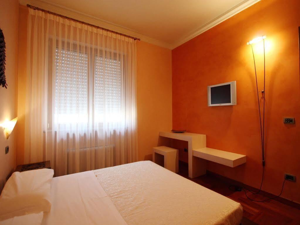 Casa Dei Mercanti Town House Lecce Exterior foto